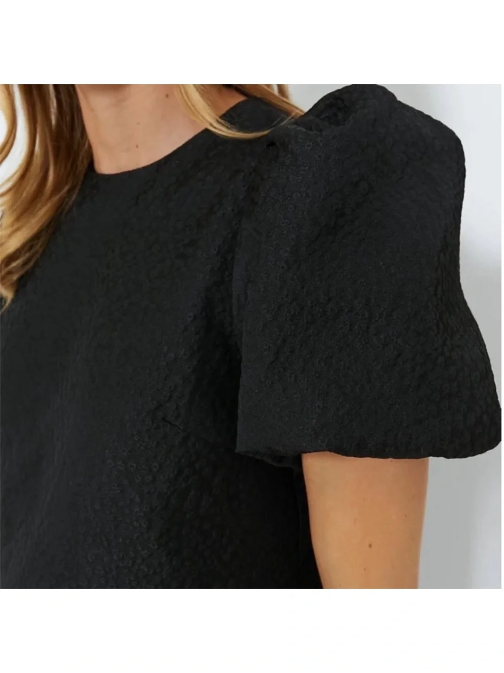 POMANDER PLACE Black Jacquard Lyla Blouse